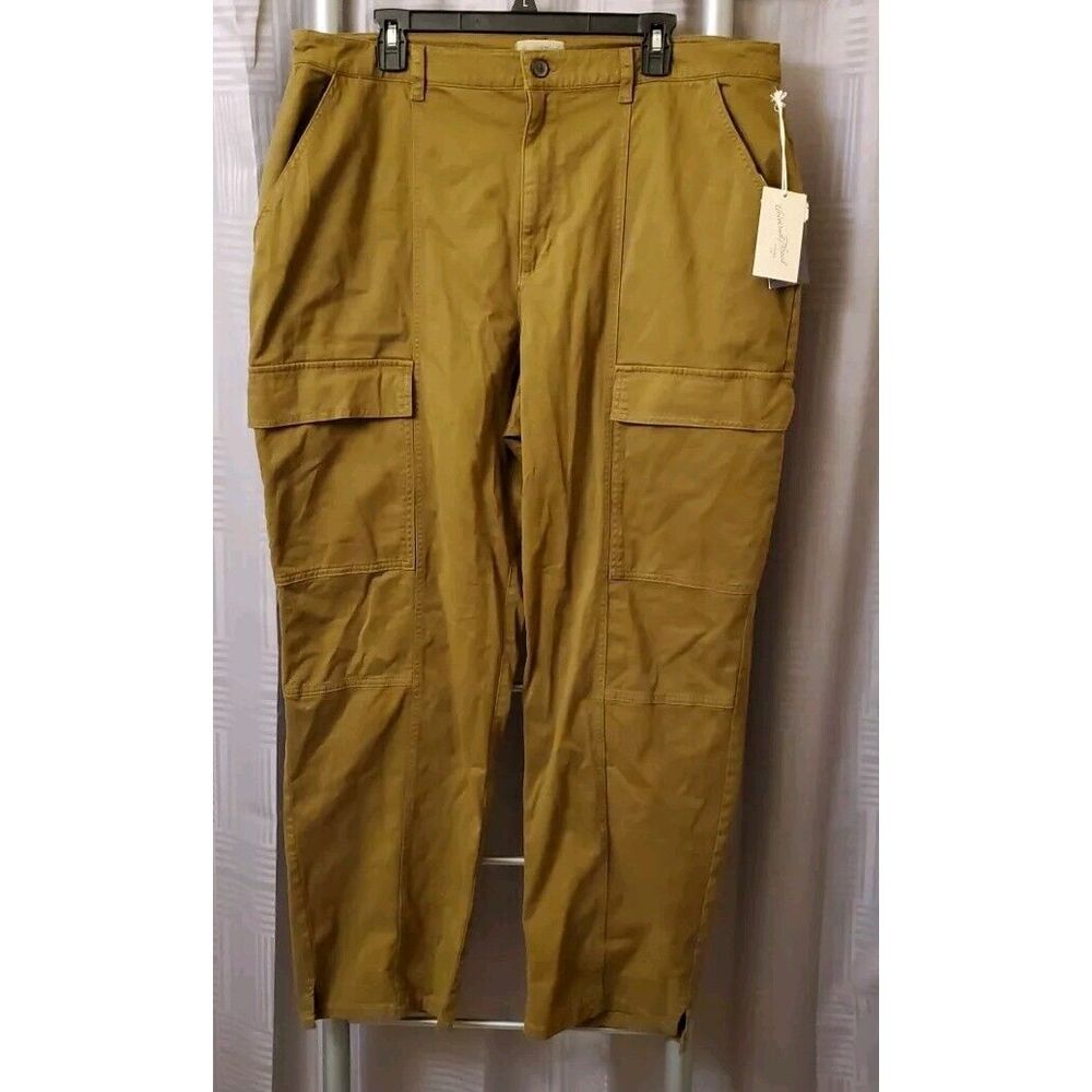 Universal Thread Utility‎ Cargo Pants Women Size 17 Pockets High Rise Green NWT
